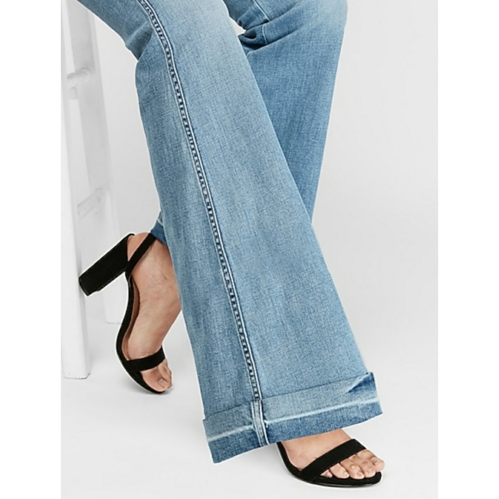 NWOT Express High Rise Original Bell Flare Jeans